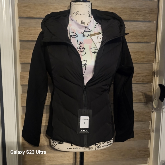 NWT Extra light black Puffer Jacket - Picture 11 of 16